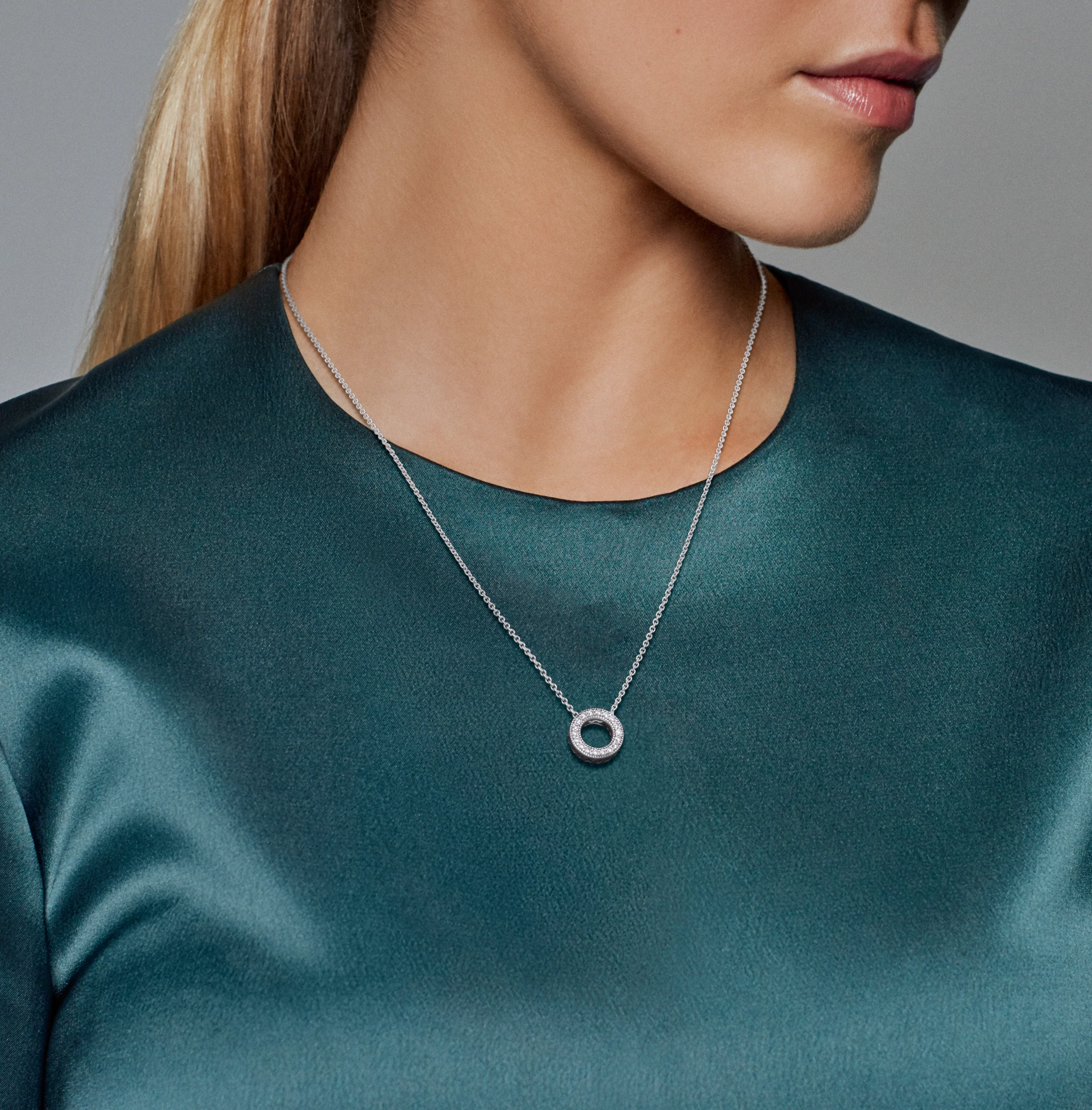 Pandora Logo Reversible Silver Collier With Clear Cubic Zirconia - Image 3